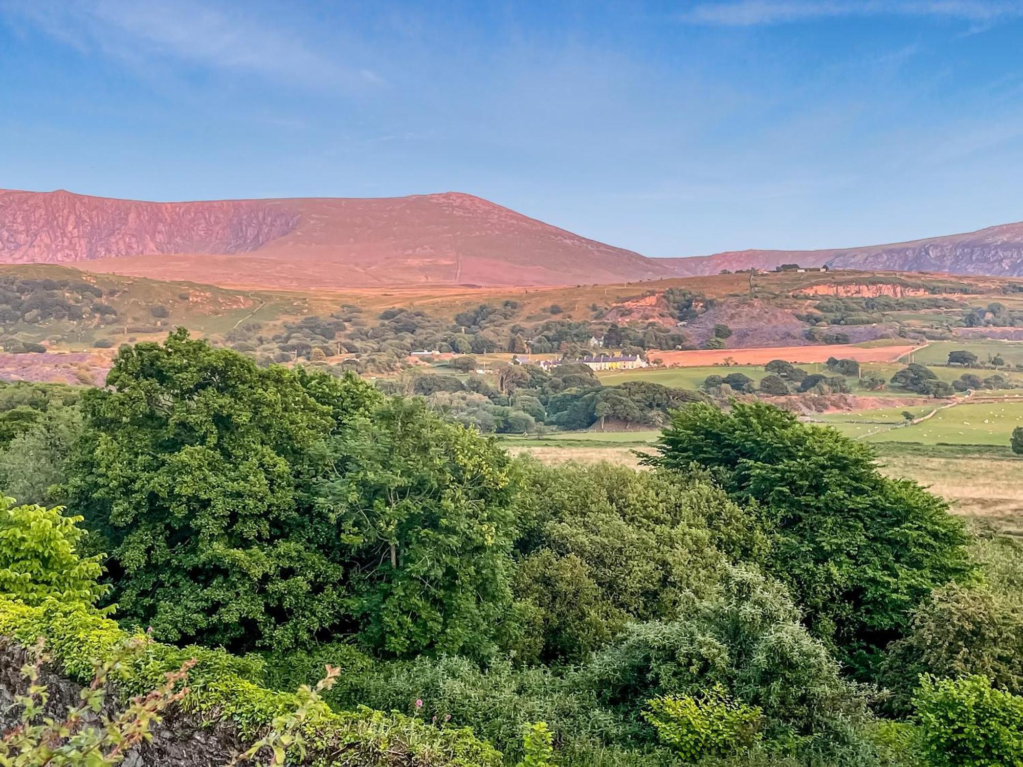 Hyfrydle Cottage Pen-y-groes ภายนอก รูปภาพ